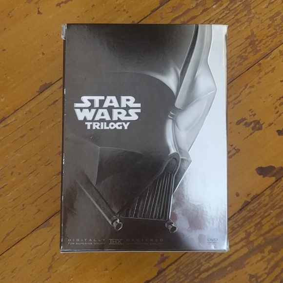 Star Wars trilogy DVD box set - Picture 2 of 3